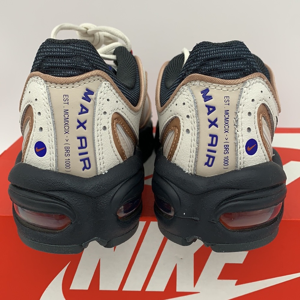 Air Max Tailwind IV SE - Picture 5 of 11